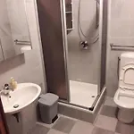 - One Bedroom Lejlighed *