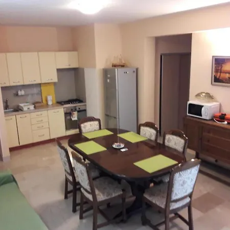 Apartament - One Bedroom *