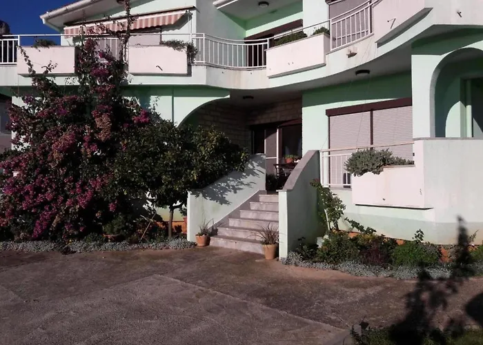 - One Bedroom Daire Kožino