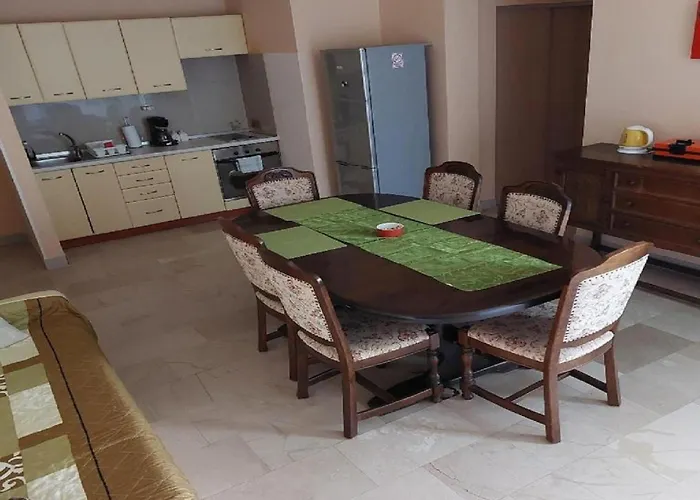 - One Bedroom Апартаменты