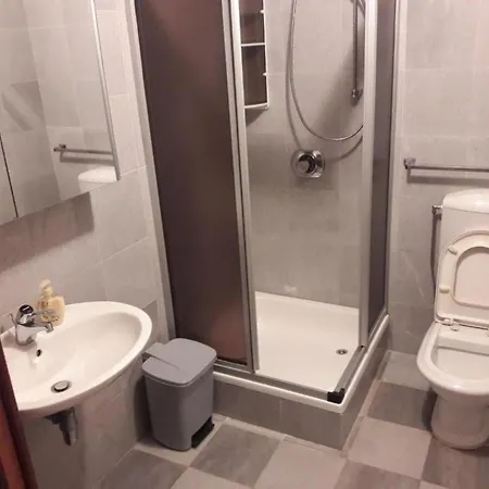 - One Bedroom דירה *